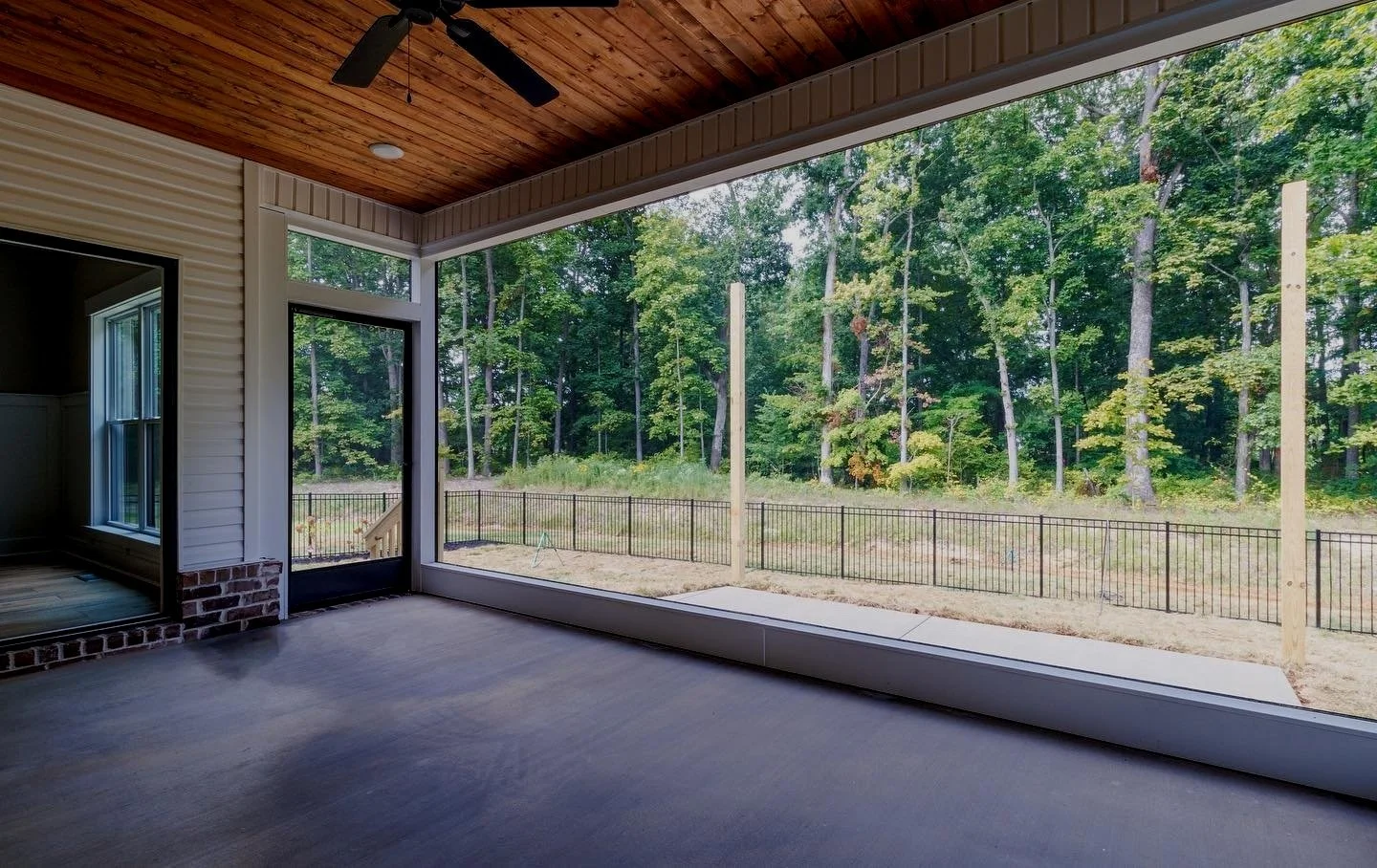 Metro Screenworks Sales Store -Metro Screenworks Sales Store brm